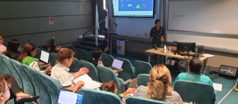 Campamento TECH para mujeres