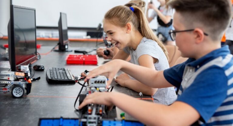 Colombia mejora educación