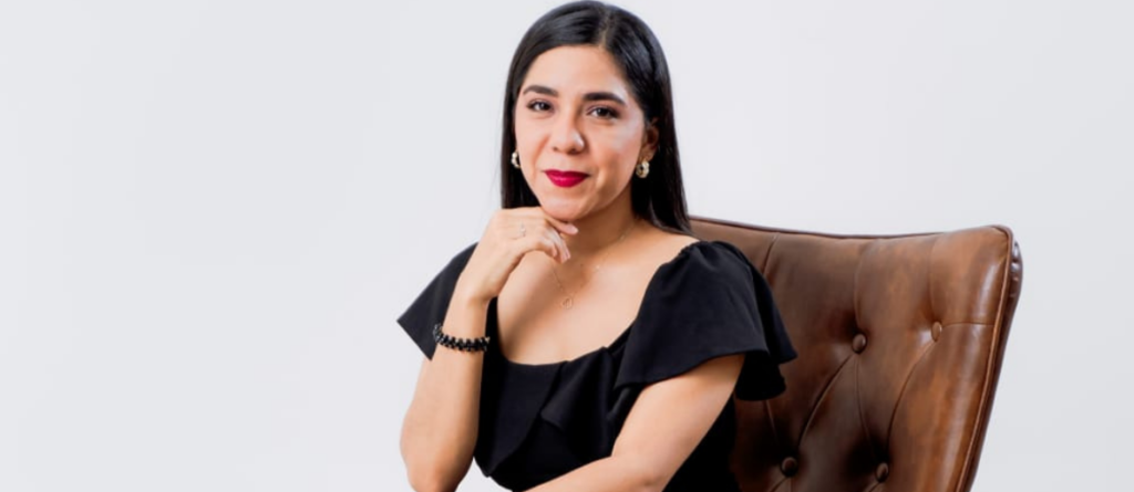 autosabotaje emocional en mujeres y el impacto en su crecimiento personal